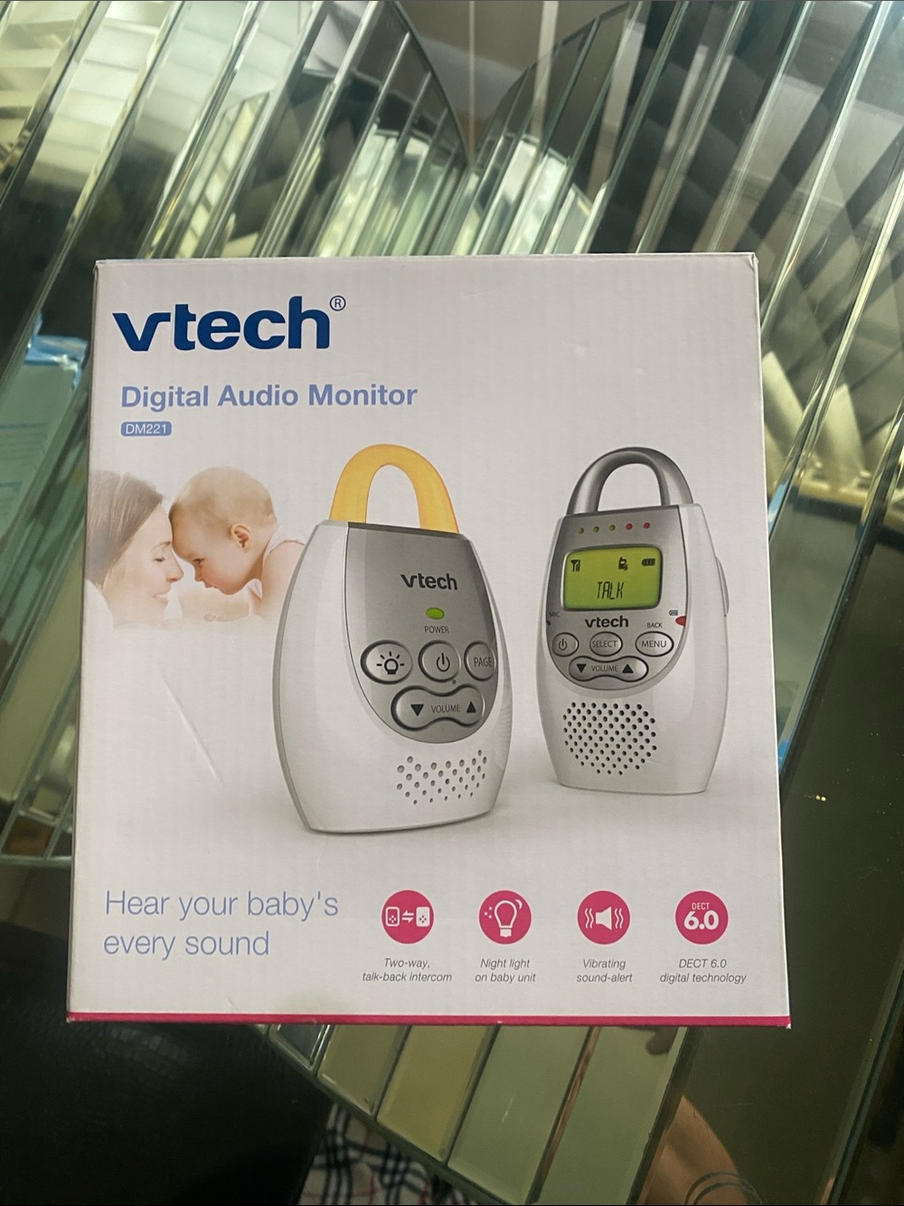 VTech Digital Audio Baby Monitor - White with Yellow Accent